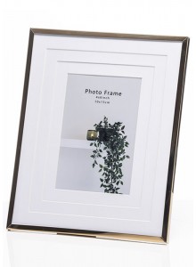 The Grange Collection Gold Mounted Photo Frame 4x6in
